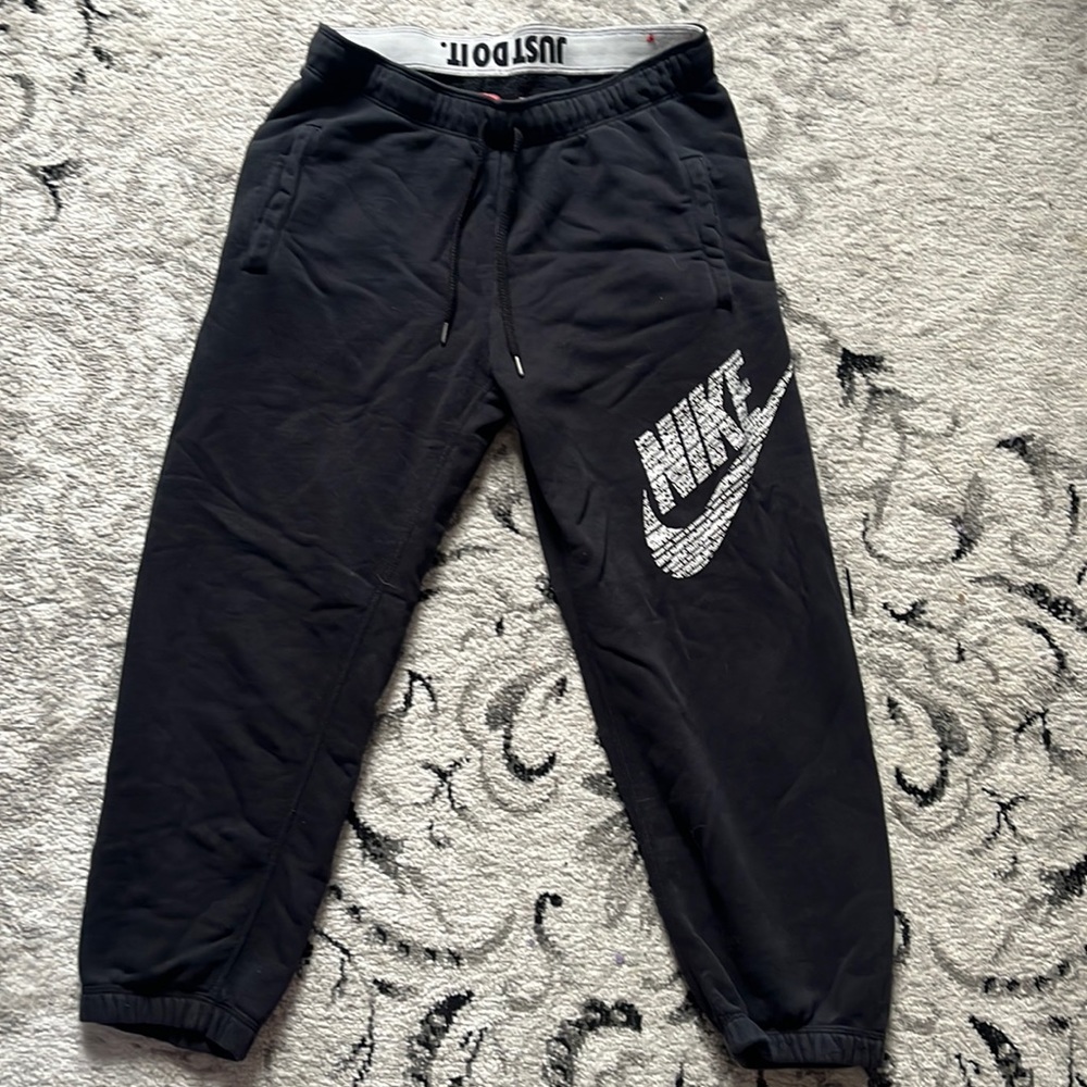 Nike black joggers. Size medium.